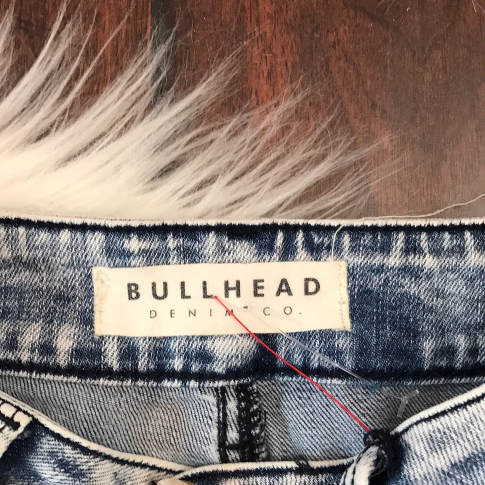 Bullhead Jeans - Picture 3 of 7